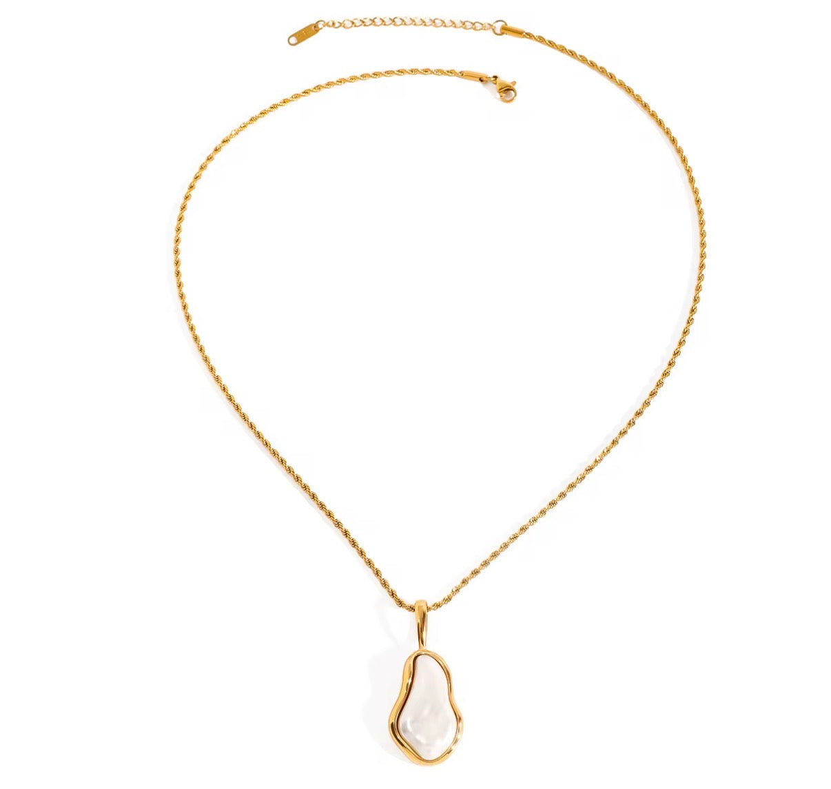 Collier pana