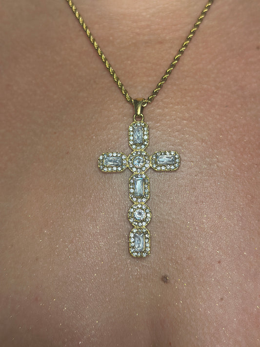 COLLIER LUXANA